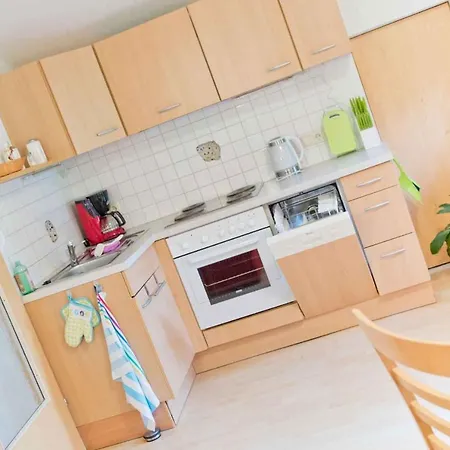 In With Two-bedrooms 1 *