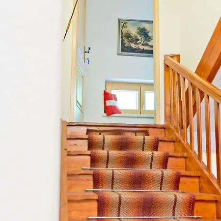 In With Two-bedrooms 1 شقة *