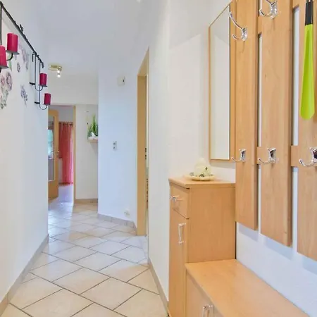 In With Two-bedrooms 1 *